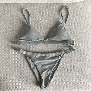 Dippin’ Daisy’s light dusty blue bikini set medium